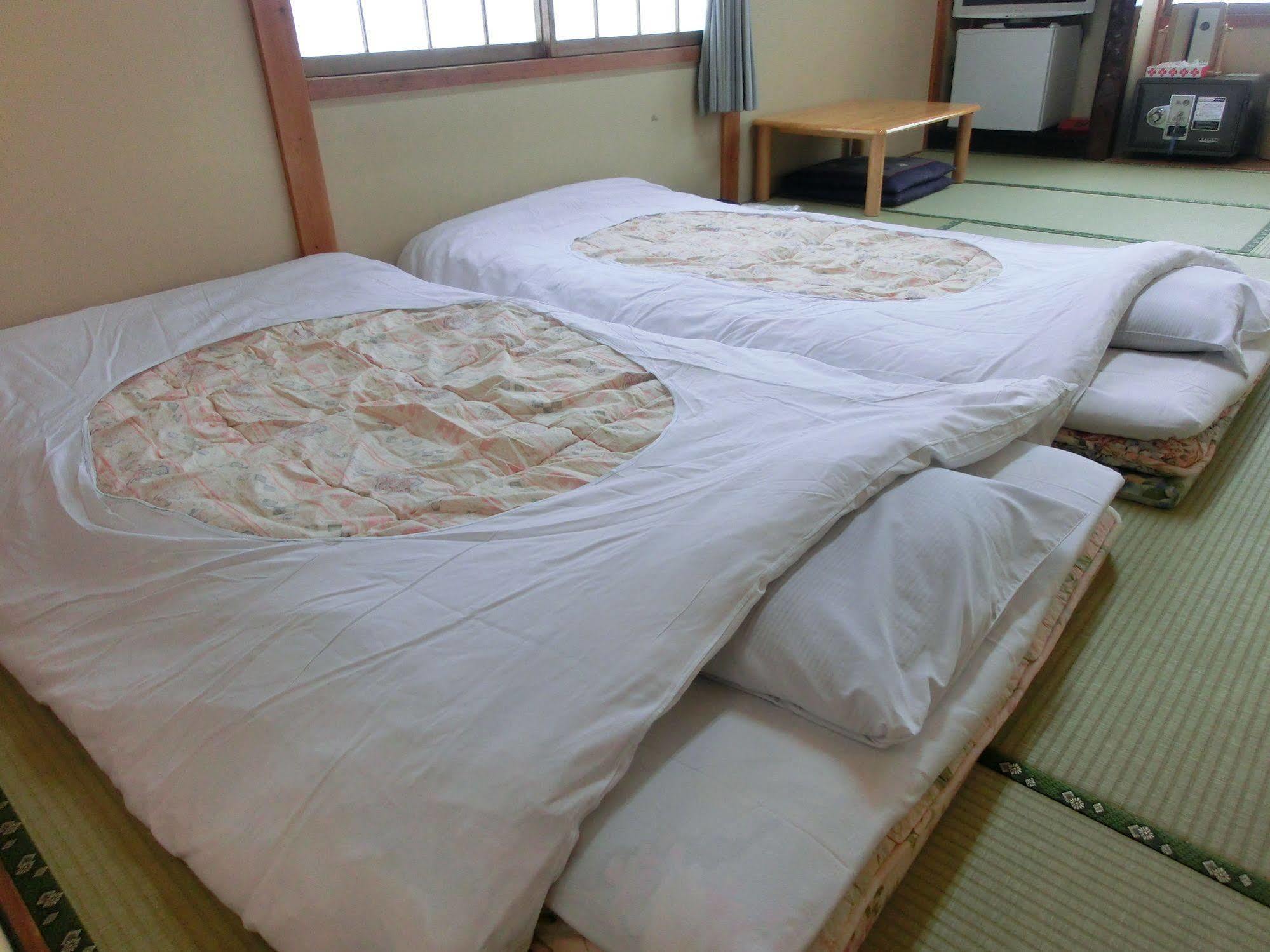 Minshuku Iwatakan Takayama  Extérieur photo