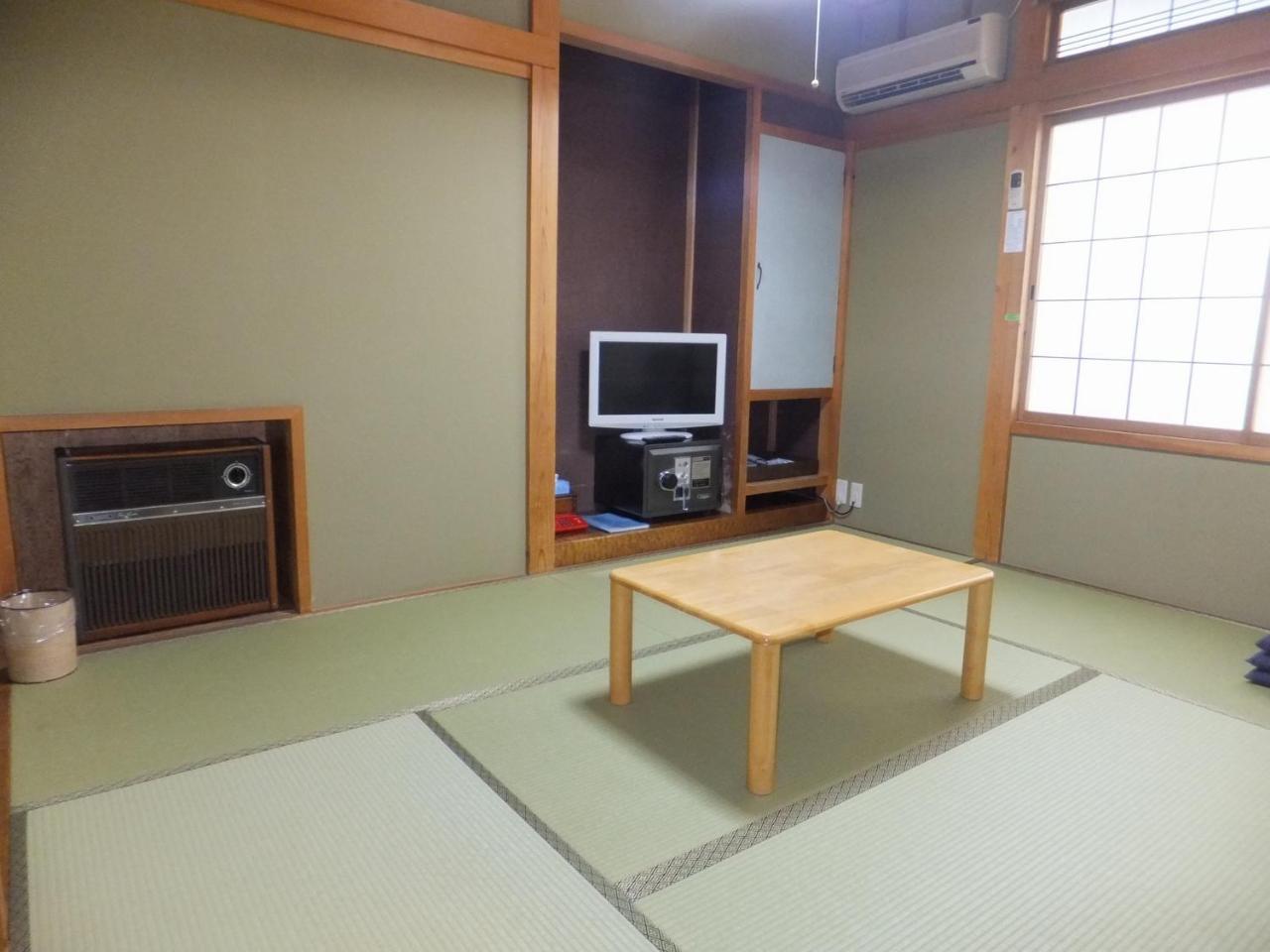 Minshuku Iwatakan Takayama  Extérieur photo